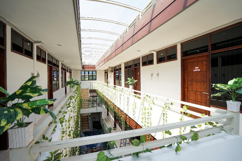 Reddoorz At Pondok Candra Surabaya Kültér fotó