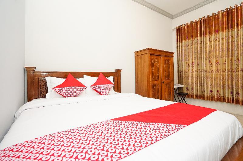 Reddoorz At Pondok Candra Surabaya Kültér fotó